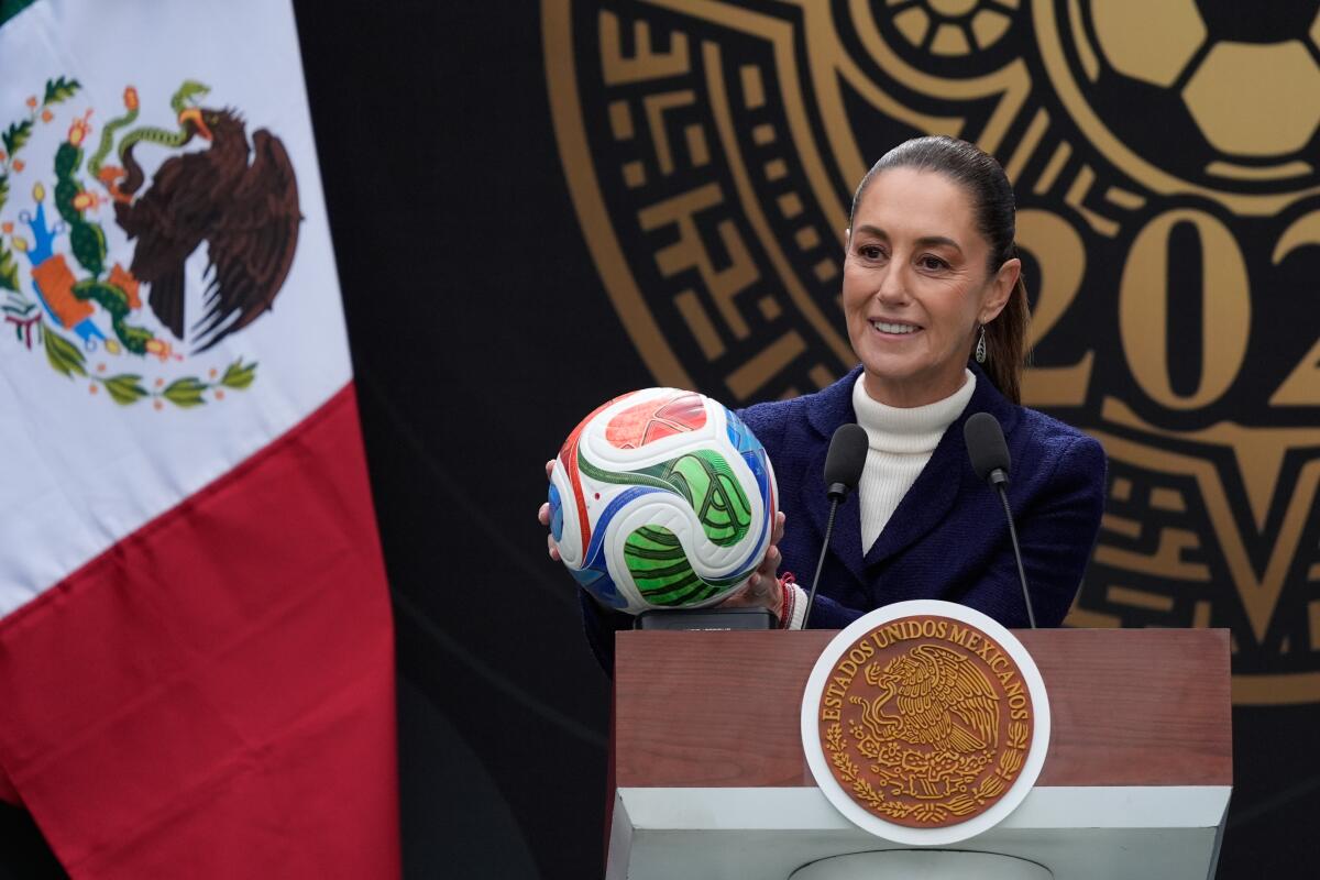 Claudia Sheinbaum decreta home office y suspensión de clases por partido México vs. Ecuador