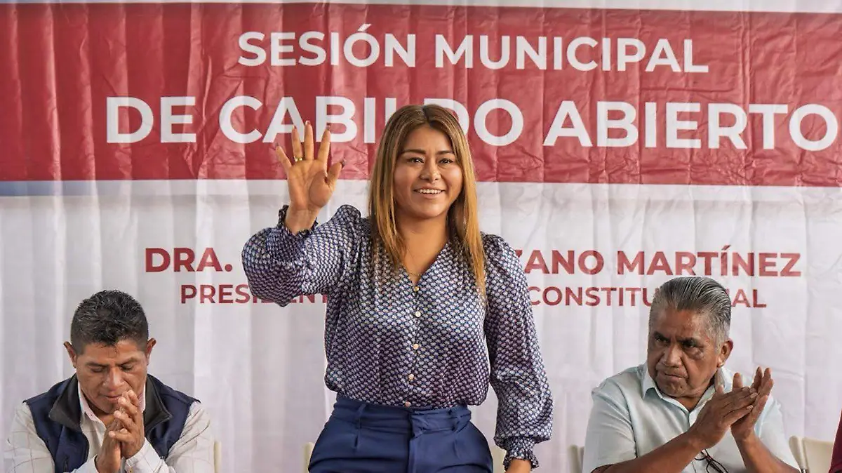 Atacan a balazos a Micaela Manzano, alcaldesa de José Joaquín Herrera, en el centro de Guerrero; chofer resulta herido