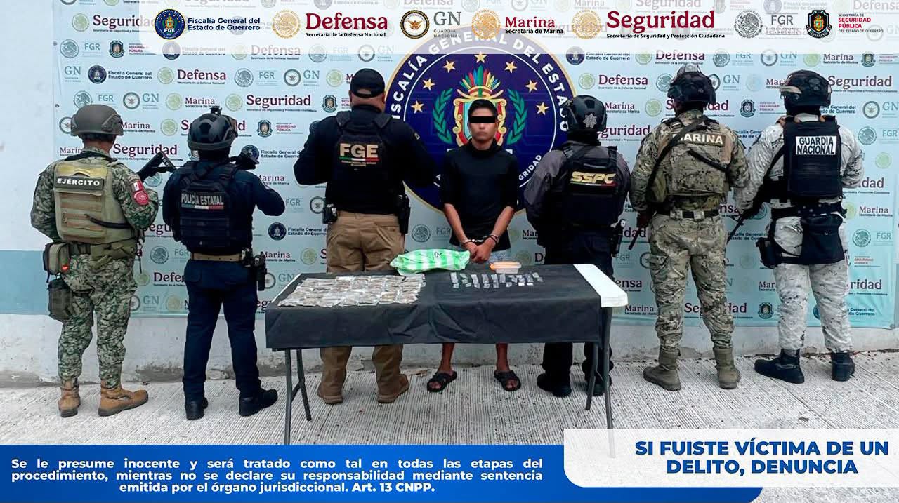 Detienen en flagrancia a un hombre en posesión de presuntas sustancias ilícitas en Acapulco
