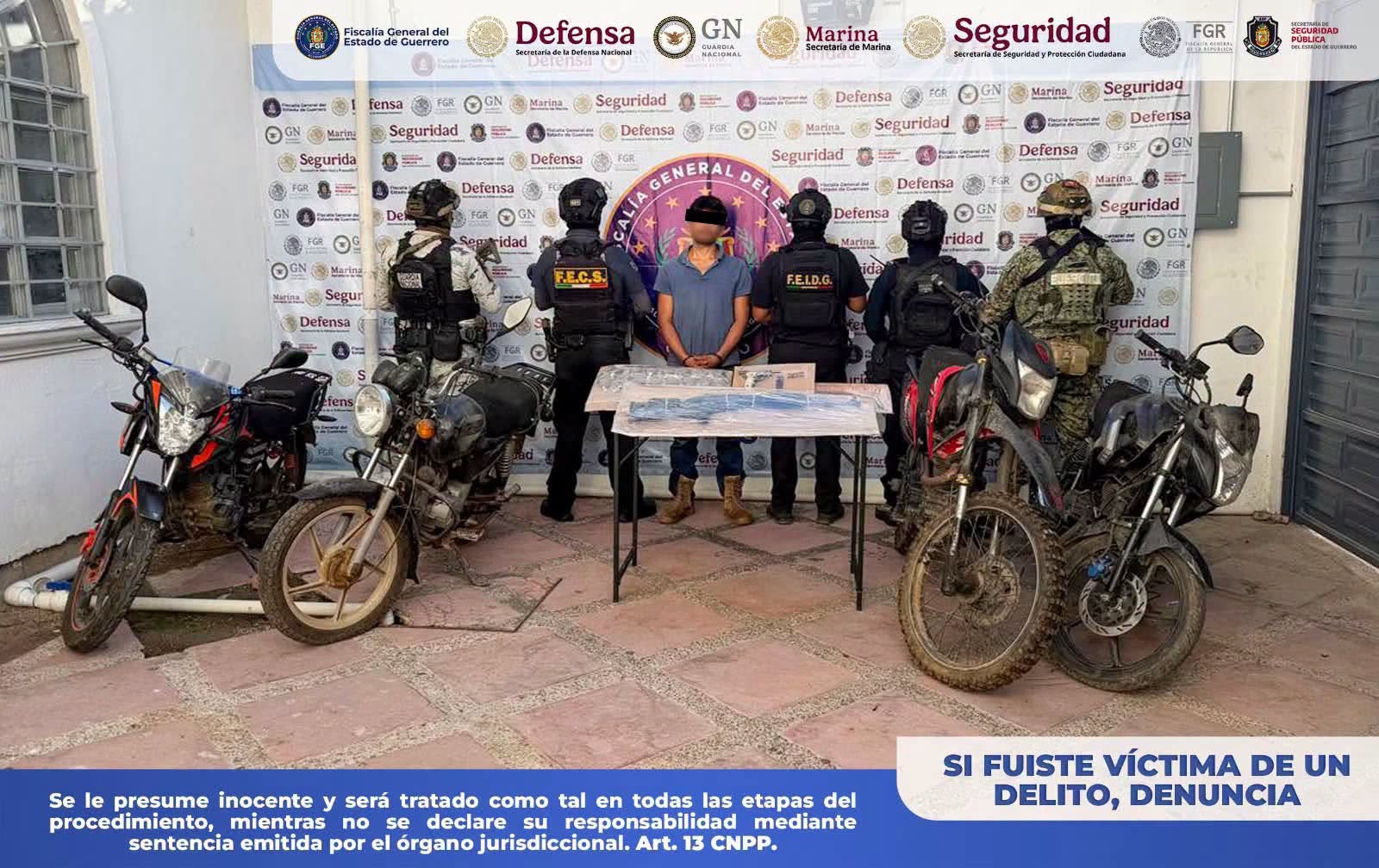Caen armas y droga tras operativo de la Fiscalía de Guerrero en Tecoanapa; detienen a una persona en El Limón