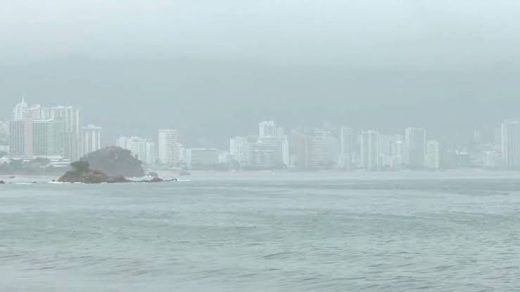 Pronostica Protección Civil lluvias de ligeras a moderadas en Guerrero por onda tropical 24; vigilan huracán Genevieve en el Pacífico