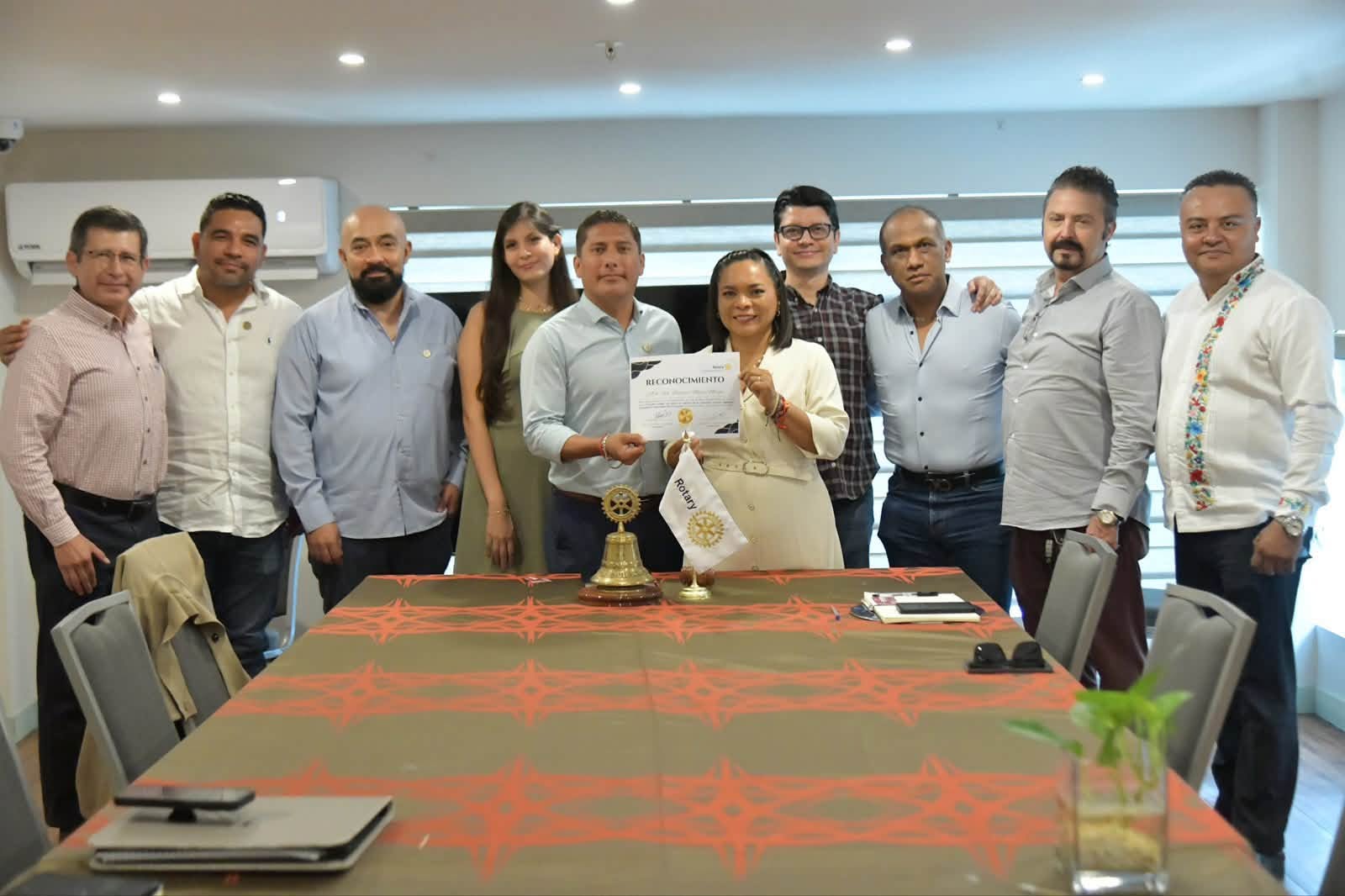 Beatriz Mojica Morga ante el Club Rotario Chilpancingo: Inversión en infraestructura y atención a las causas para pacificar Guerrero