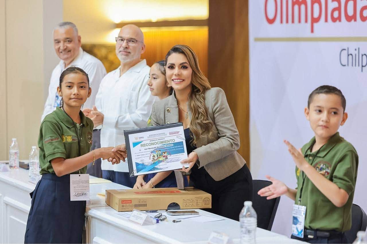 Evelyn Salgado y Fundación BBVA México entregan premios a ganadores de la Olimpiada del Conocimiento Infantil 2026