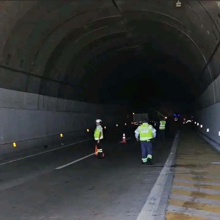 Mueren tres trabajadores de CAPUFE tras ser atropellados en la Autopista del Sol
