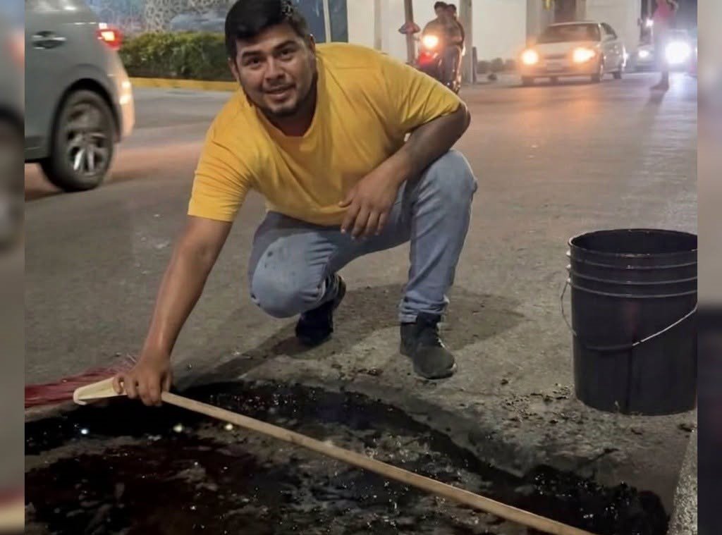 Multan con 10 mil pesos a creador de contenido de redes sociales ¡por reparar baches de Acapulco con sus propios recursos!