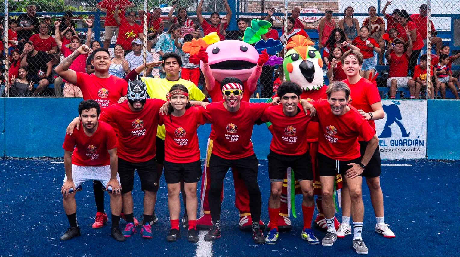 Rajita Show y sus amigos se enfrentan a Los Payasos Spirales en partido con causa en Acapulco
