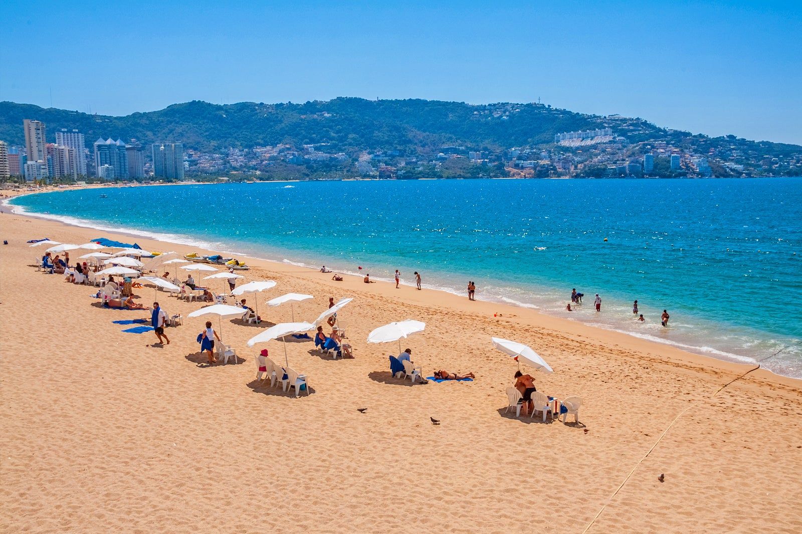Nueve playas de Acapulco necesitan recuperarse y ninguna alcanza el nivel más alto de calidad, revela Fonatur