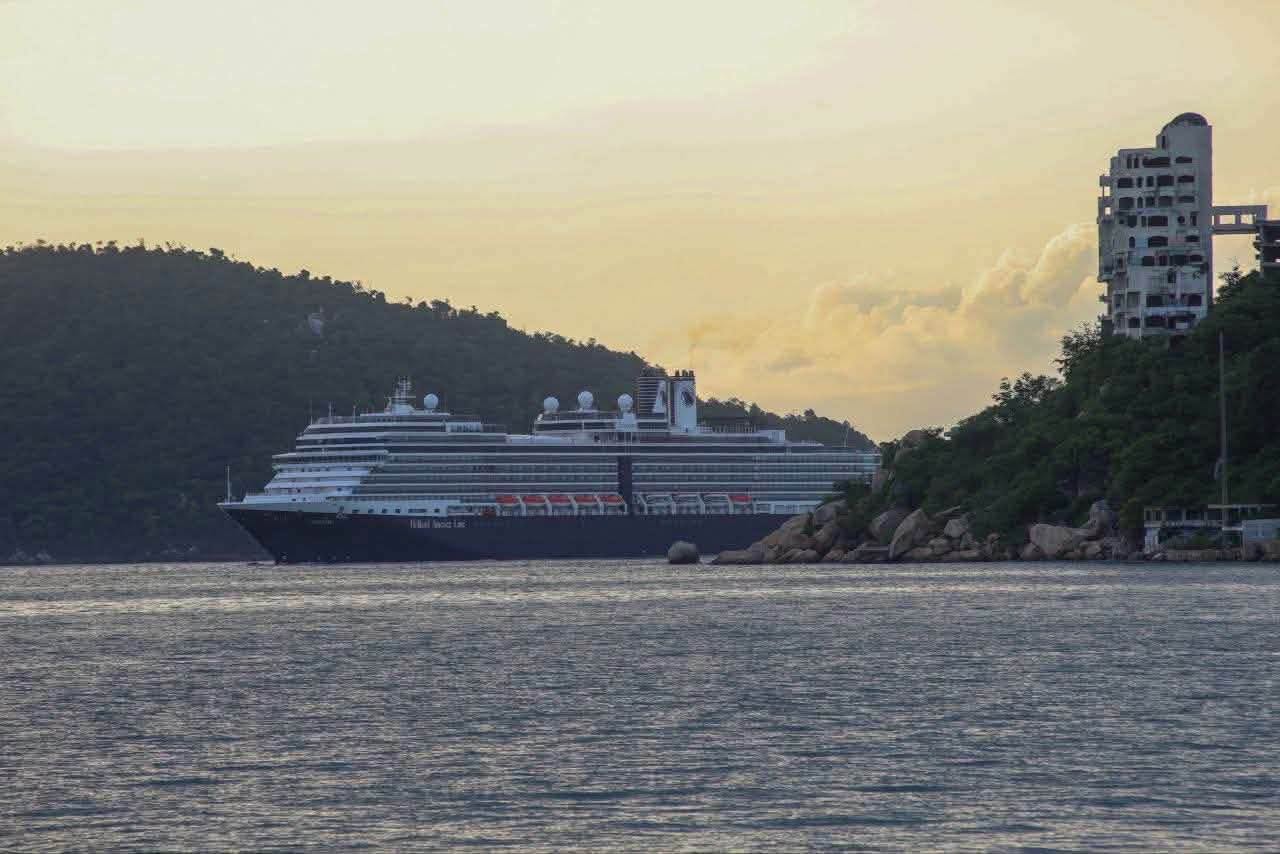 Acapulco inaugura temporada de cruceros 2026-2027 con el Eurodam y el regreso de Carnival Corporation tras 15 años