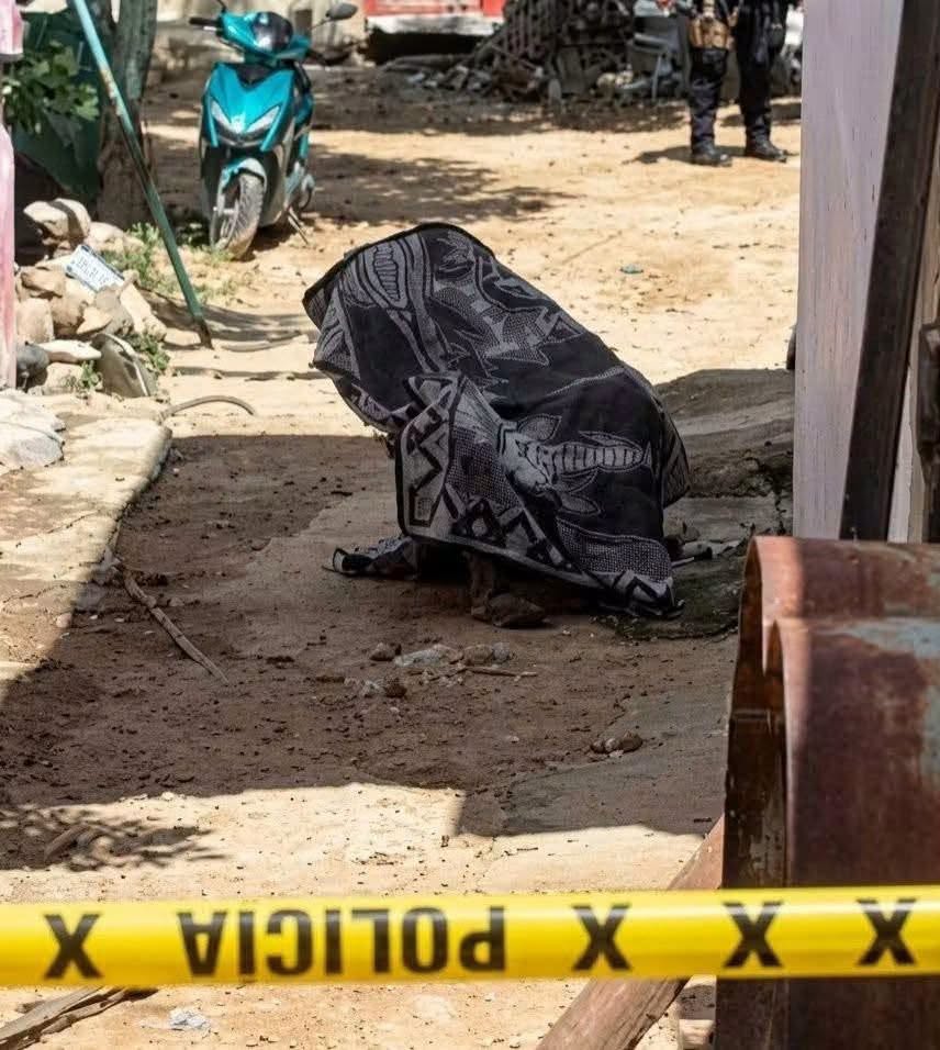 Asesinan a balazos a un hombre mientras estaba sentado en un sillón en Acapulco
